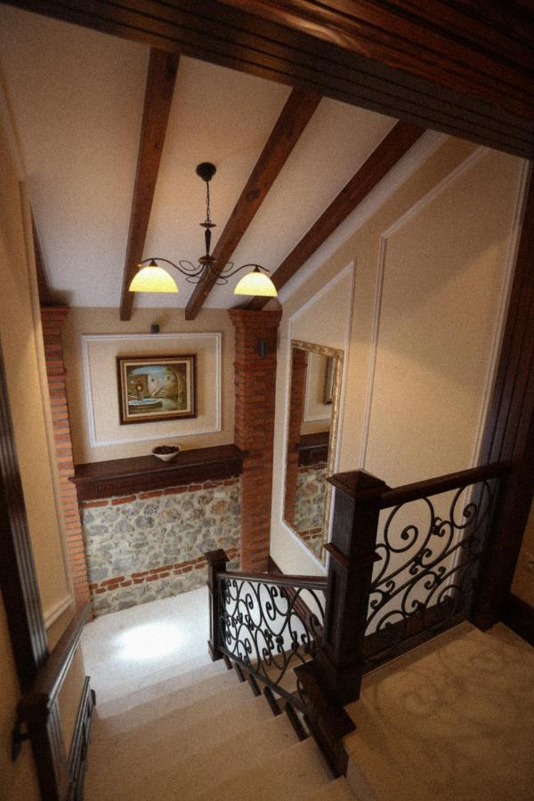 Vila Dante Boutique Hotel Tushemisht Εξωτερικό φωτογραφία