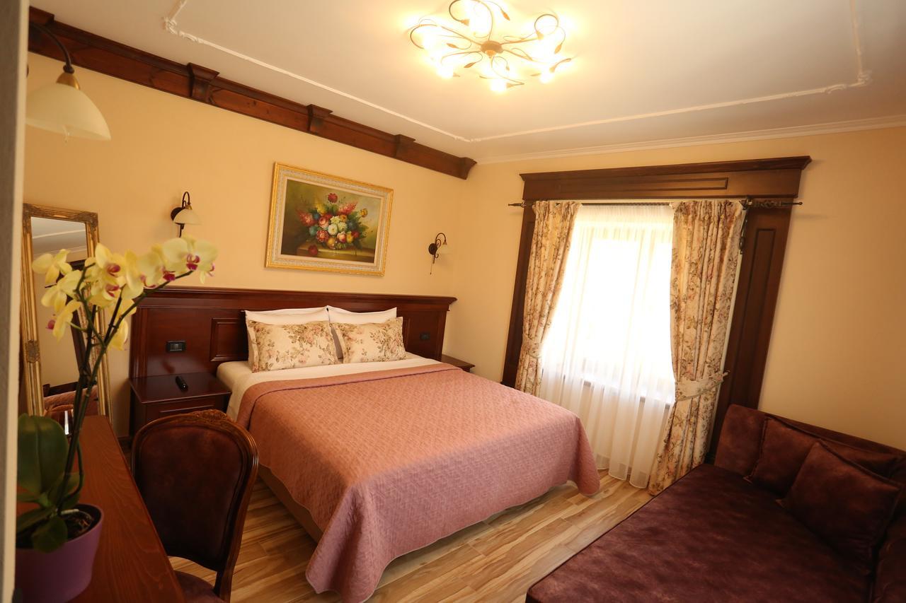Vila Dante Boutique Hotel Tushemisht Εξωτερικό φωτογραφία