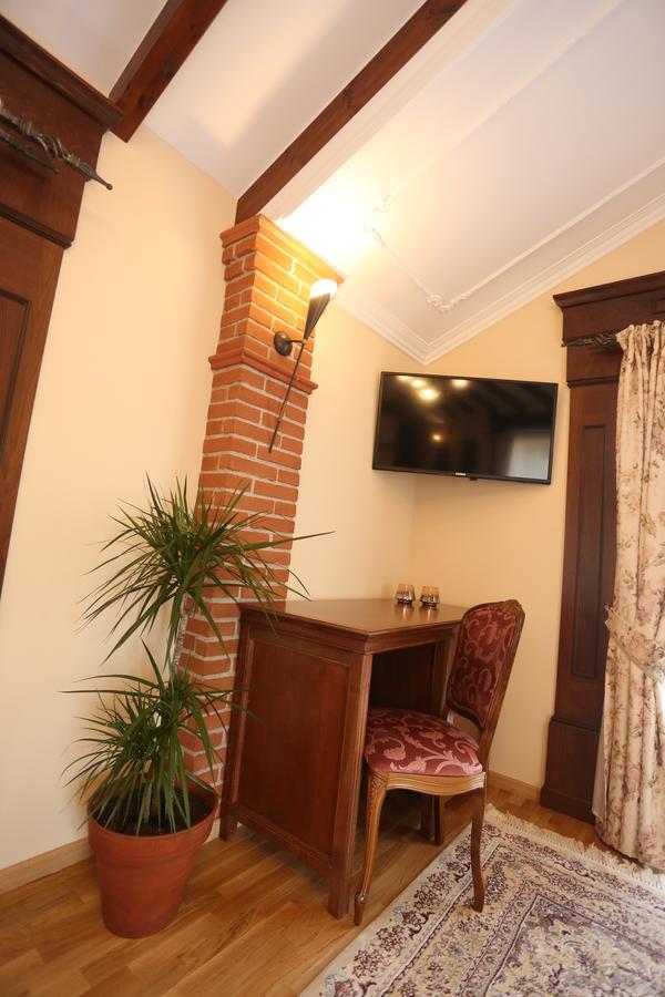 Vila Dante Boutique Hotel Tushemisht Εξωτερικό φωτογραφία
