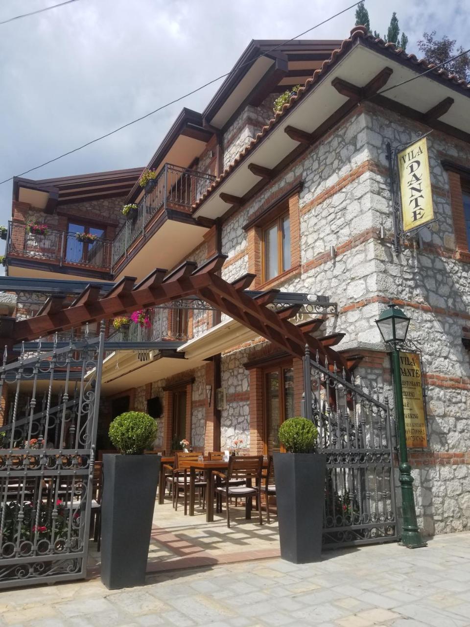 Vila Dante Boutique Hotel Tushemisht Εξωτερικό φωτογραφία